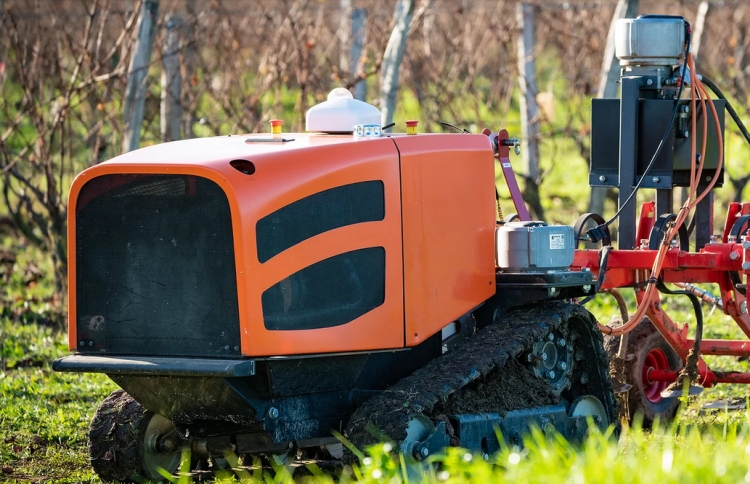 AgreenCulture CEOL hibridhajtású robot