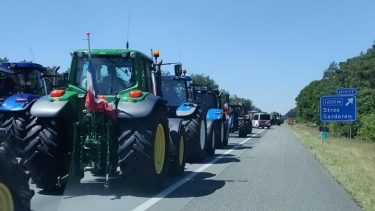 Traktorok a holland utakon