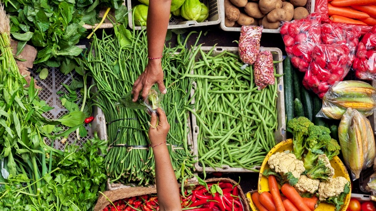 Zöldség-gyümölcs piac, adok-veszek