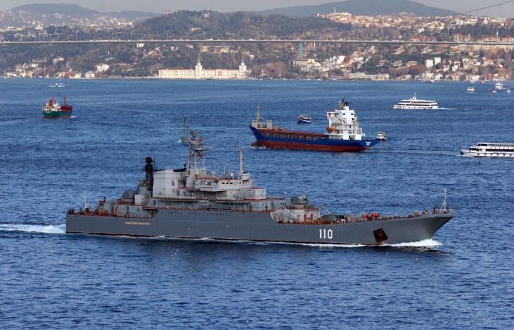orosz hadihajó Boszporusz