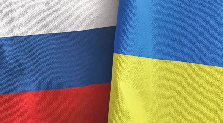 orosz vs ukrán zászló