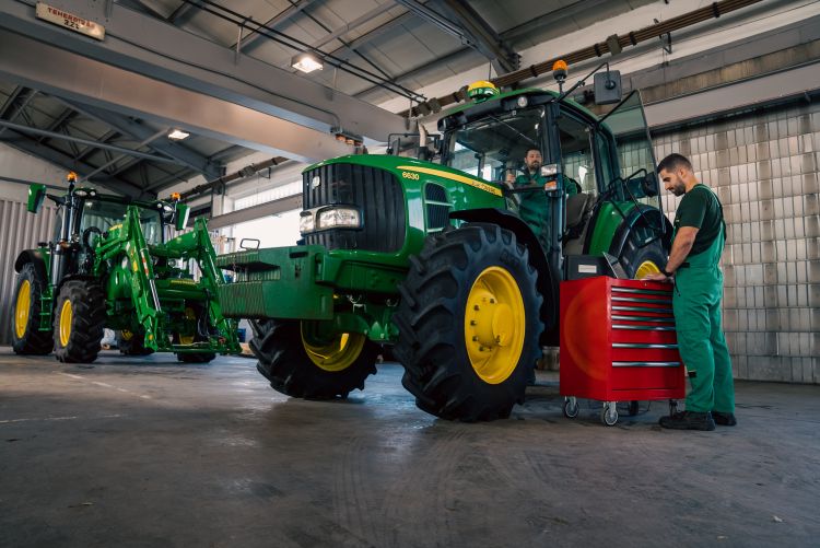 KITE John Deere