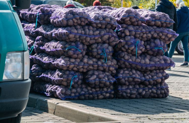 Vérszemet kaptak a krumplikereskedők, baj lett belőle