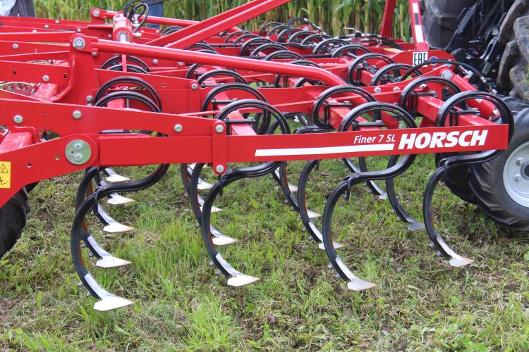 HORSCH Finer 7