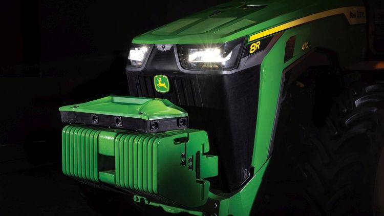 John Deere 8R 410 fülkéjén elhelyezett sztereó kamerák