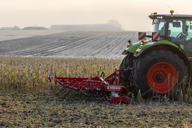 Takarónövény fagyon való terminálása Cultro TC-vel