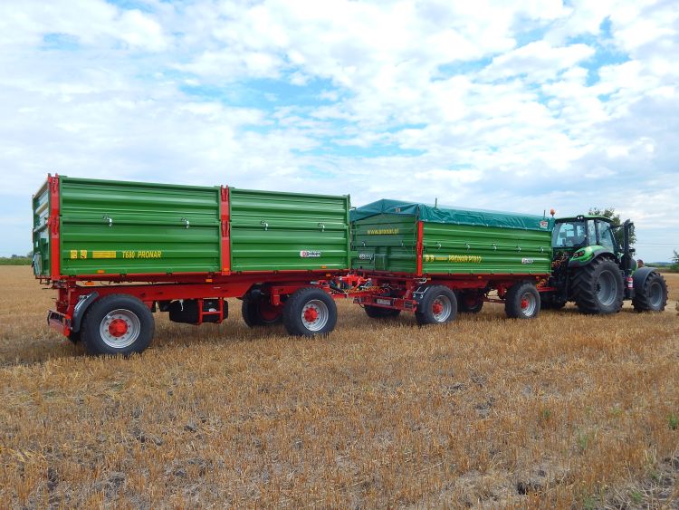  forgózsámolyos kormányzású, kéttengelyes pótkocsi