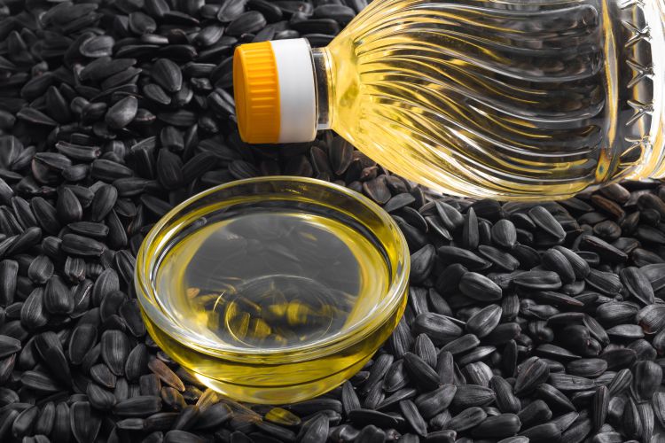 Már nem Ukrajna a világ elsőszámú napraforgóolaj-exportőre