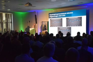 A balatonalmádi Syngenta-rendezvény fókuszában az a kérdés állt, hogyan lehet stabilan, gazdaságosan megközelíteni a 6 t/ha-os szintet napraforgóban