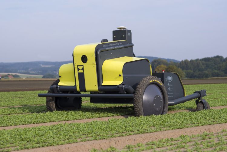 Autonóm agrárrobot precíziós gyomszabályozáshoz szántóföldön