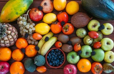 Exotikus gyümölcsök a Fruit Logistica 2026 egyik standján, ahol a logisztika és az eltarthatóság kérdései is központi témává váltak.