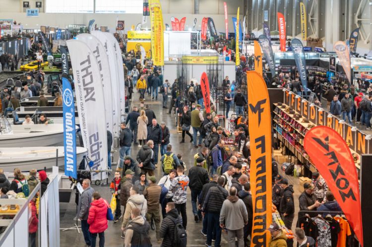 FeHoVa kiállítás: telt ház