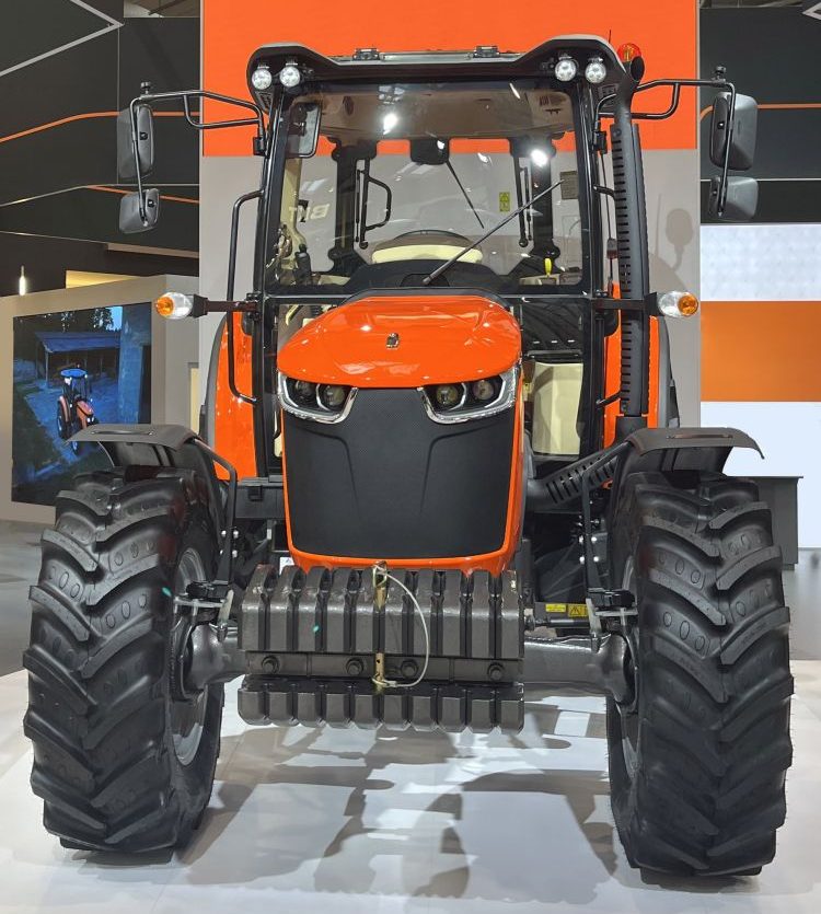 TAFE dízel könnyű univerzális traktor