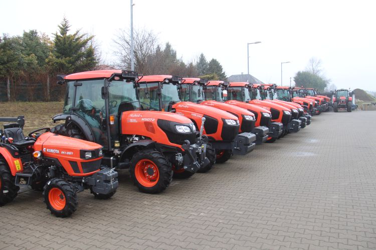 Kubota traktor gyári garanciával