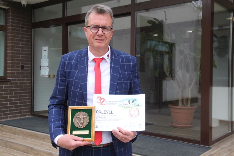 Szabó István (PRO-Feed Kft.) Fenológiai Figyelő díj