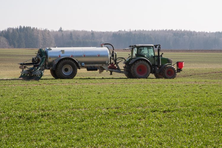  Karbamid kijuttatás ureáz-inhibitorral