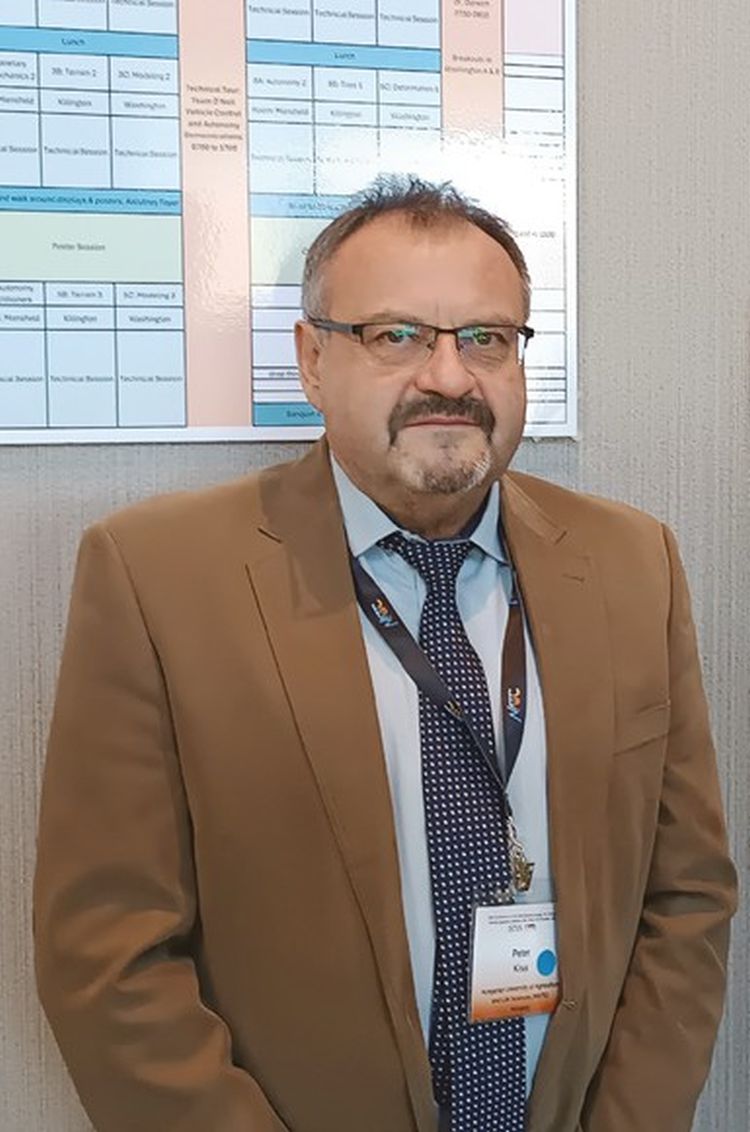 Dr. Kiss Péter