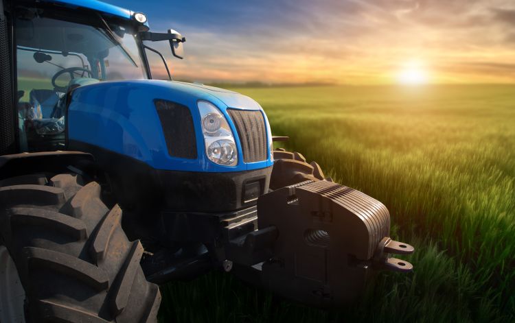 Elektromos traktor kisebb munkákhoz
