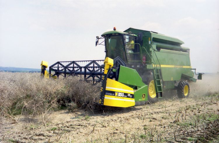 John Deere 2254 kombájn