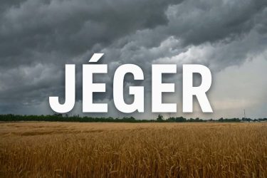 Viharfelhők a búzatábla felett